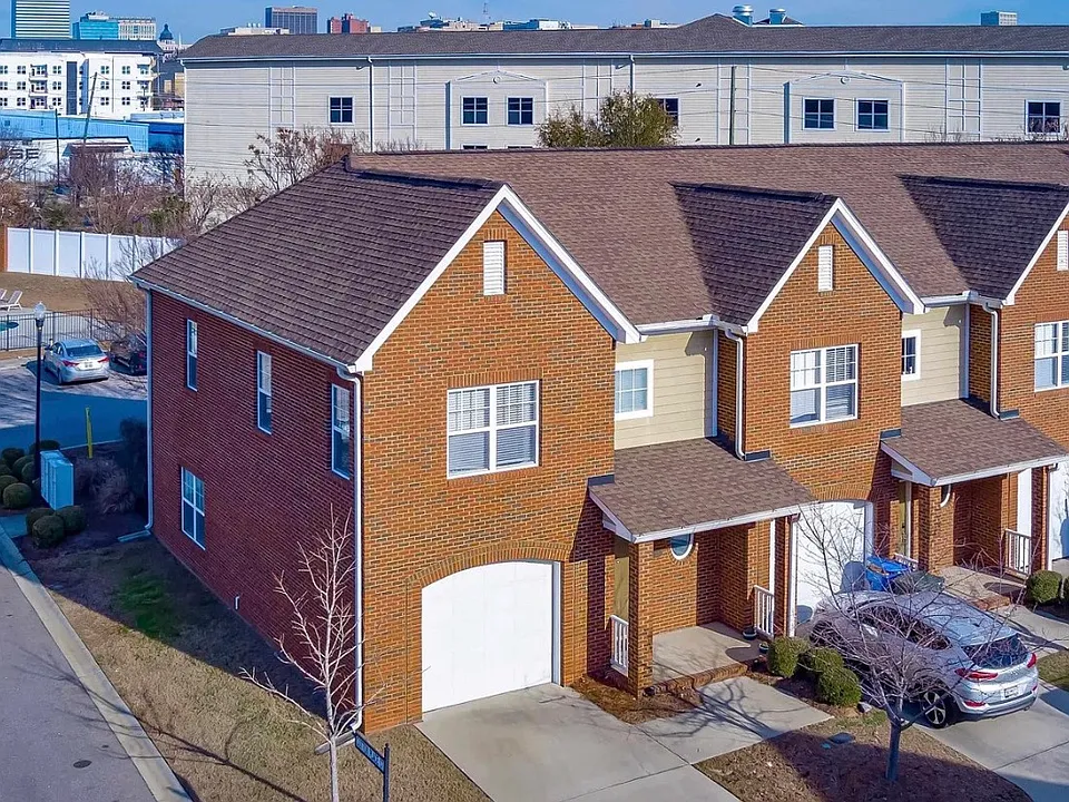 12 Cottonplace Ln