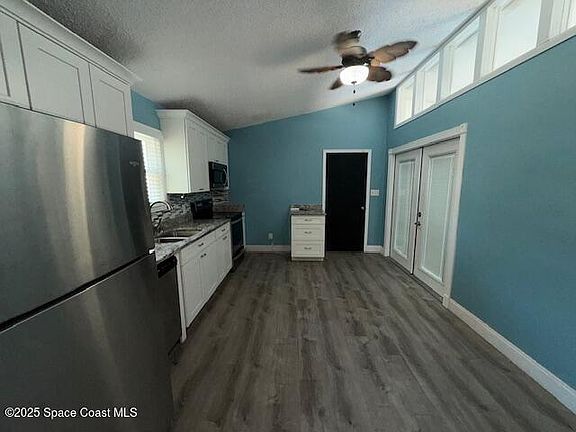 4th image of 4535 Sugartown St