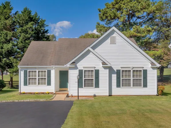 3212 Timberwood Pkwy, Charlottesville, VA 22911