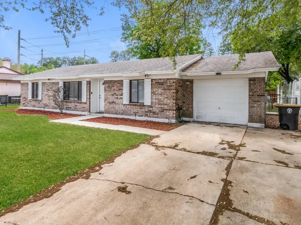 4126 Oriely Dr W, Jacksonville, FL 32210