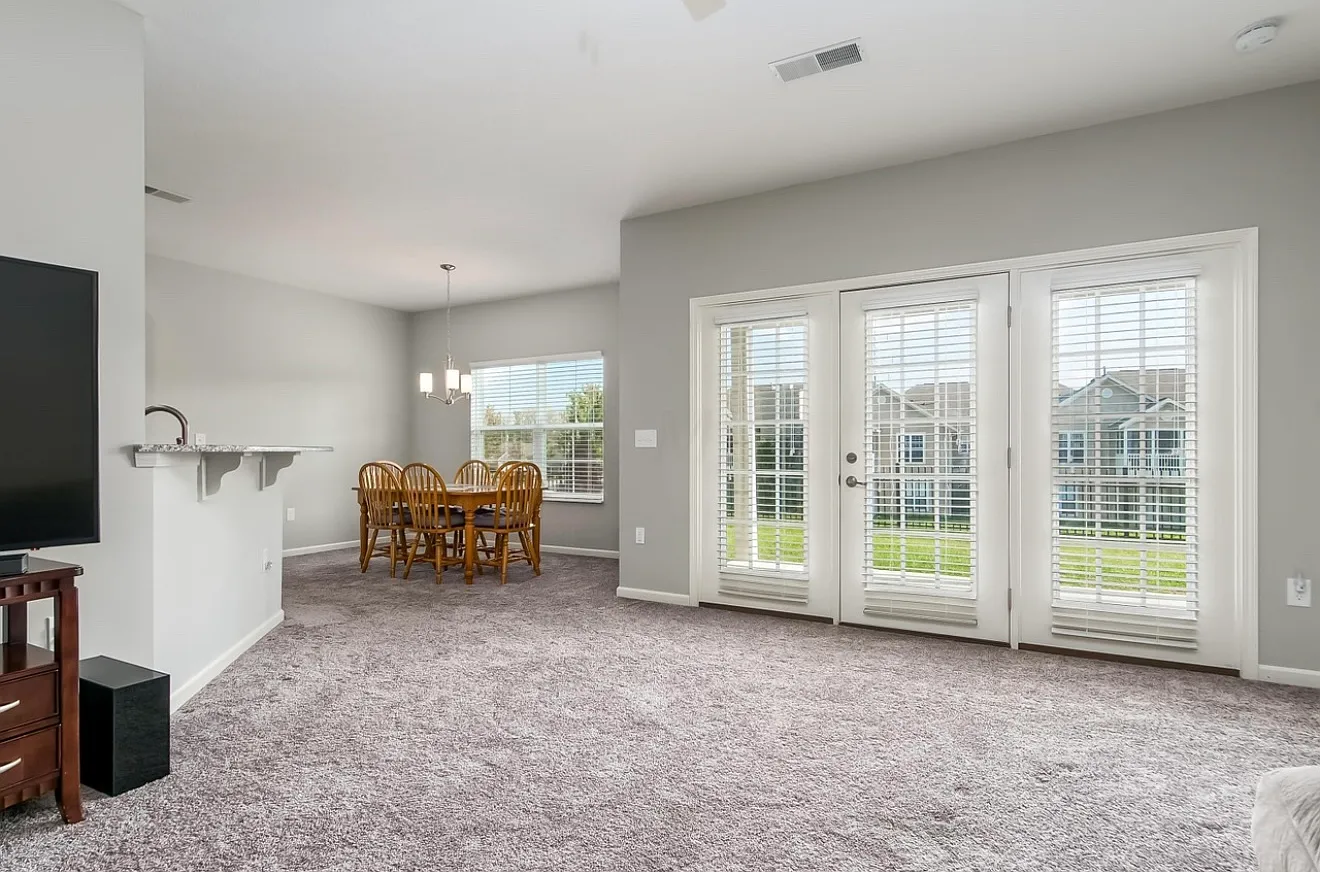 3 bed, 1638 sqft, $2,000 — Photo 4