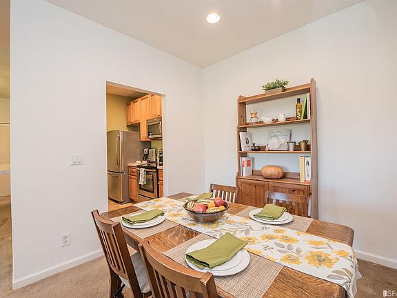 3rd image of 39953 Cedar Blvd Unit 326