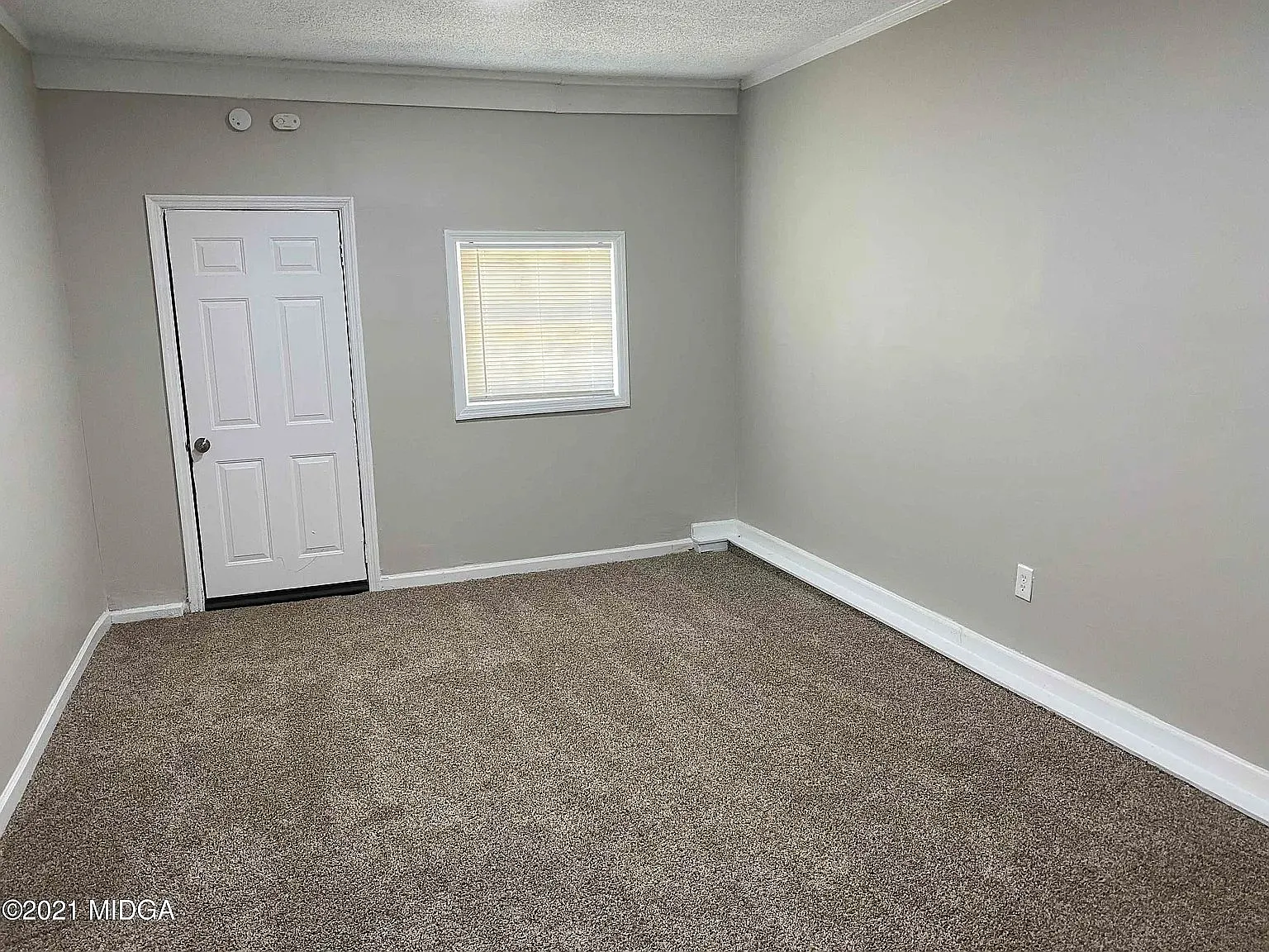 4 bed, 2.0 bath, 1525 sqft, $1,497 — Photo 4