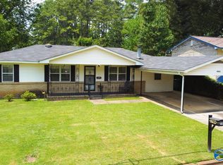 3704 Cerro Vista St SW, Huntsville, AL 35805
