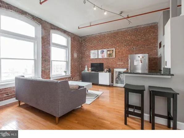 1010 Race St APT 6C, Philadelphia, PA 19107