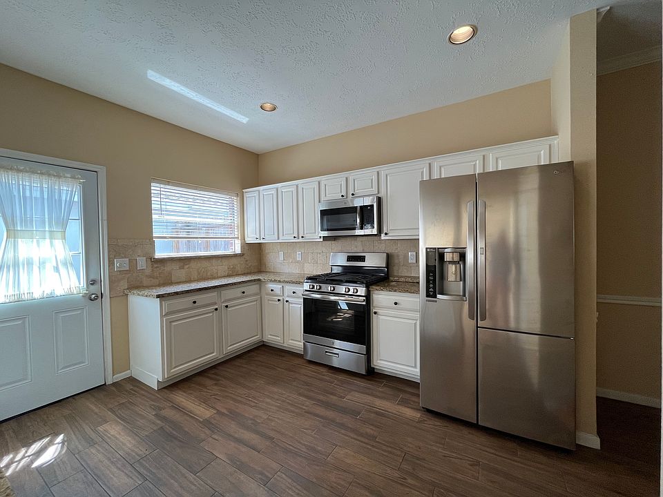 1st image of 1437 El Camino Village Dr
