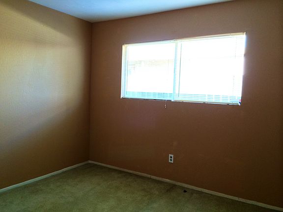 5th image of 4403 73rd St