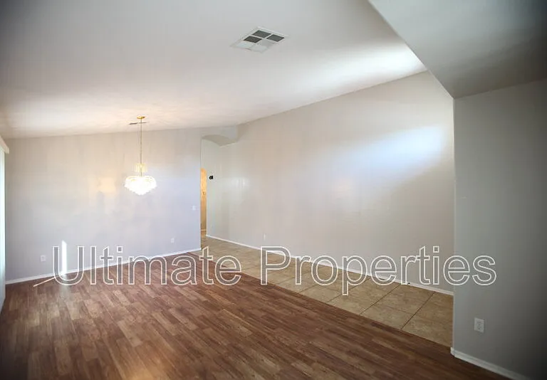 13390 W Watson Ln — Photo 4