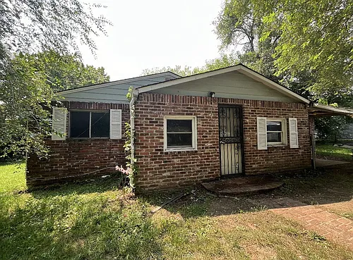 2408 Perkins Ave Photo 1