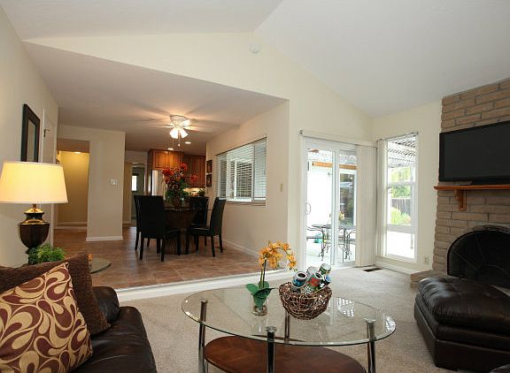 3rd image of 379 El Portal Way