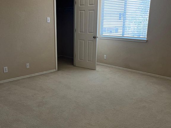 3rd image of 104 Blue Sage Ln