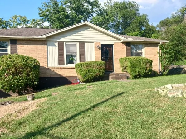 612 Comet Dr, Nashville, TN 37209