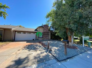 2892 Azevedo Dr #1, Sacramento, CA 95833