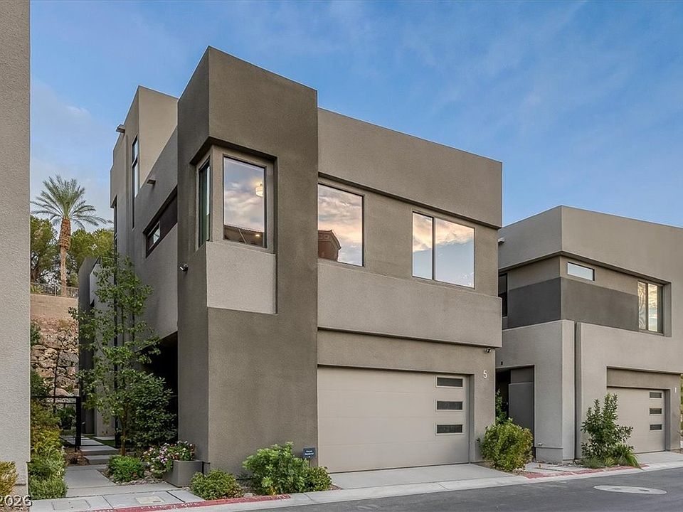 1st image of 5 Promenade Isle Ln