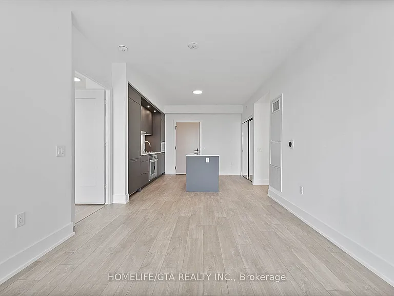 858 Dupont St #602 — Photo 21