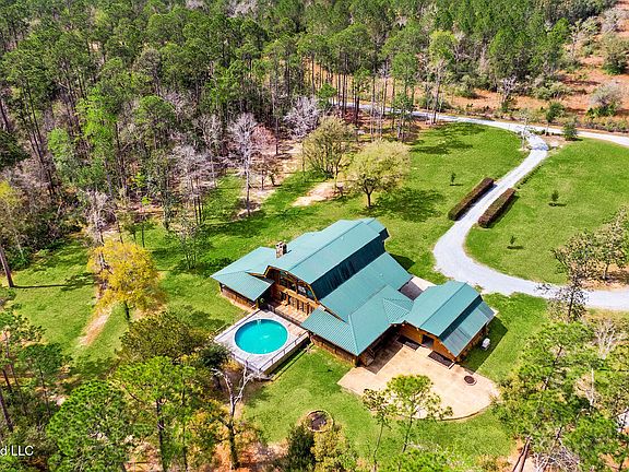 3rd image of 7190 Paradise Ln