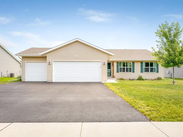 4122 Waters Edge Dr, Belvidere, IL 61008