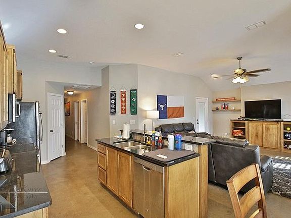 3rd image of 2410 Independence Blvd