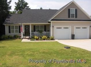 5223 Wallbrook Dr, Fayetteville, NC 28306
