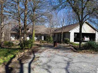 1812 Old Salem Rd, Murray, KY 42071