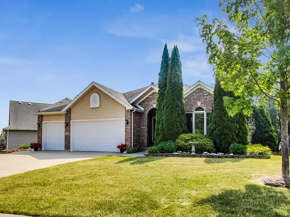 803 Doral Dr, Marengo, IL 60152