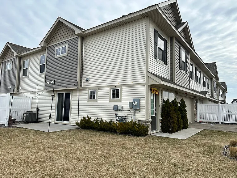 4791 Martingale Dr — Photo 3