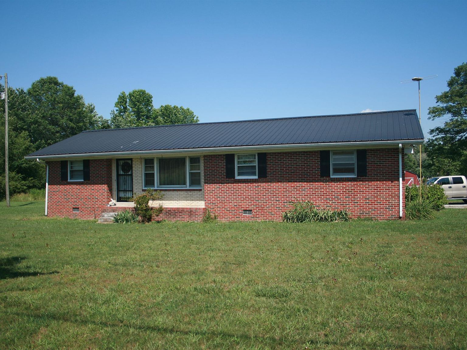 6667 Jim Cummings Hwy, Bradyville, TN 37026 Zillow