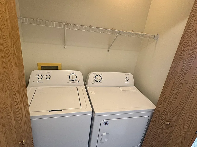 872 Edgewater Dr — Photo 14