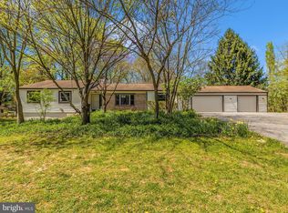 2728 Loch Haven Dr, Ijamsville, MD 21754
