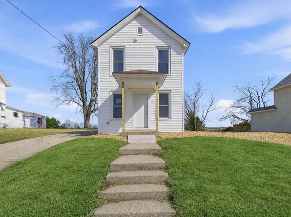 170 S High St, Mayville, WI 53050