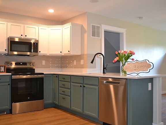 4th image of 722 Prairie Meadow Dr #0