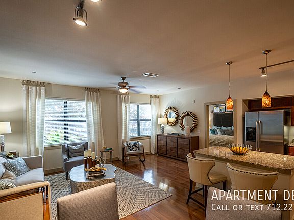 5th image of 2227 W Dallas Ave #1868