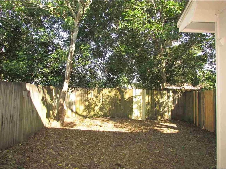 718 N Fairfield Dr — Photo 9