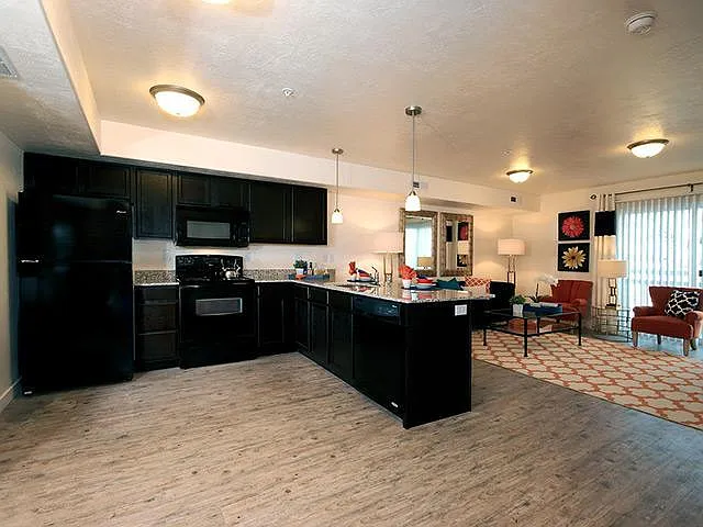 Center Court Apartments Senior Living — Photo 3