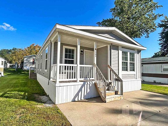 2nd image of 7055 Quarry Rd #363