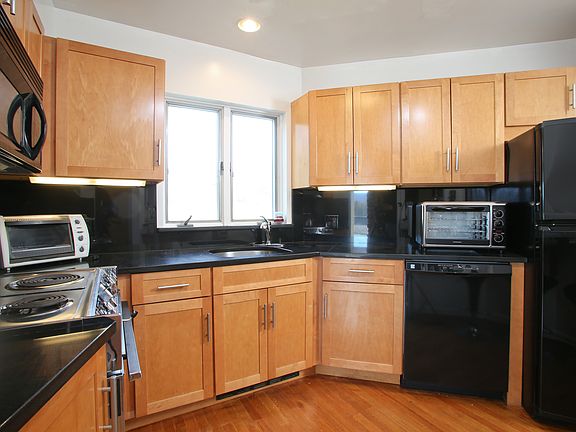 29 Rattlesnake Mountain Rd