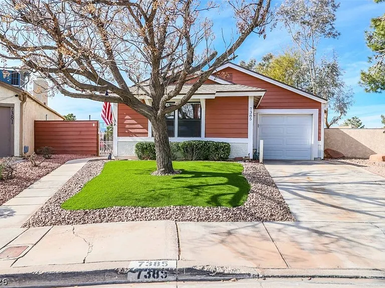7385 Vireo Dr — Photo 1