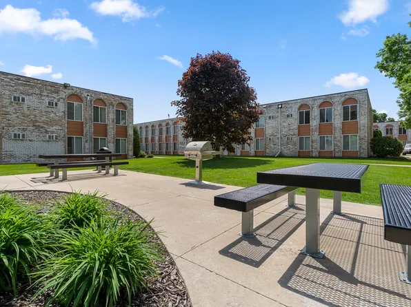 Second Street Station, 1015 2nd St NE #57ef1ced1, Hopkins, MN 55343