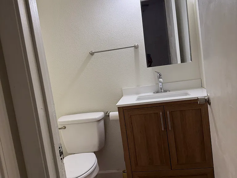 11407 SW 35th Ave — Photo 26