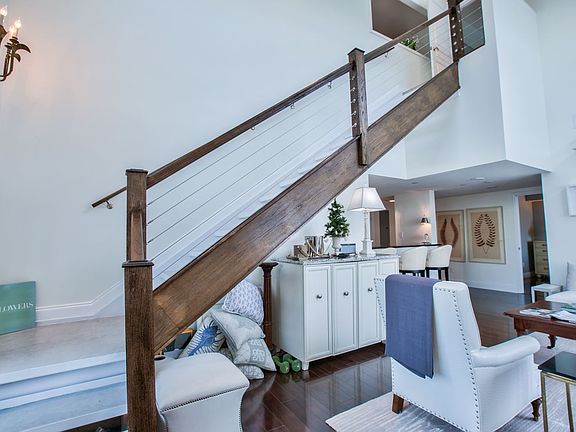 5th image of 300 S Duval St #Penthouse 10