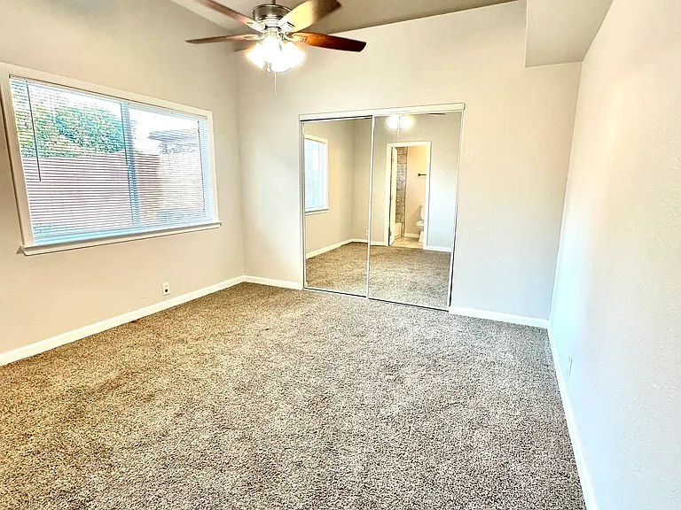 2037 Robert Way #A3 — Photo 8