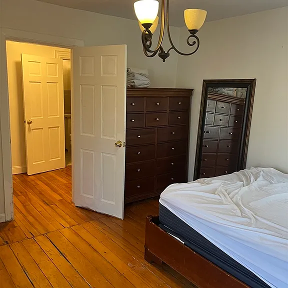 81 Thornton St #3 — Photo 10