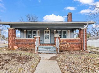 208 S Main St, Athens, IL 62613