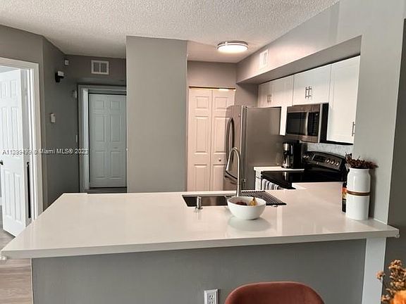 3rd image of 631 SW 111th Ln APT 208