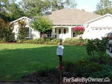 Front of house with mailbox