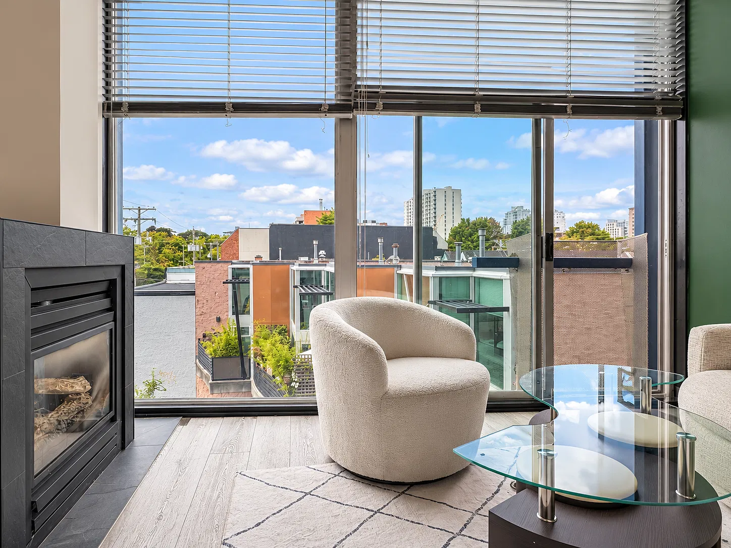 1 bed, 450 sqft, $2,250 — Photo 3