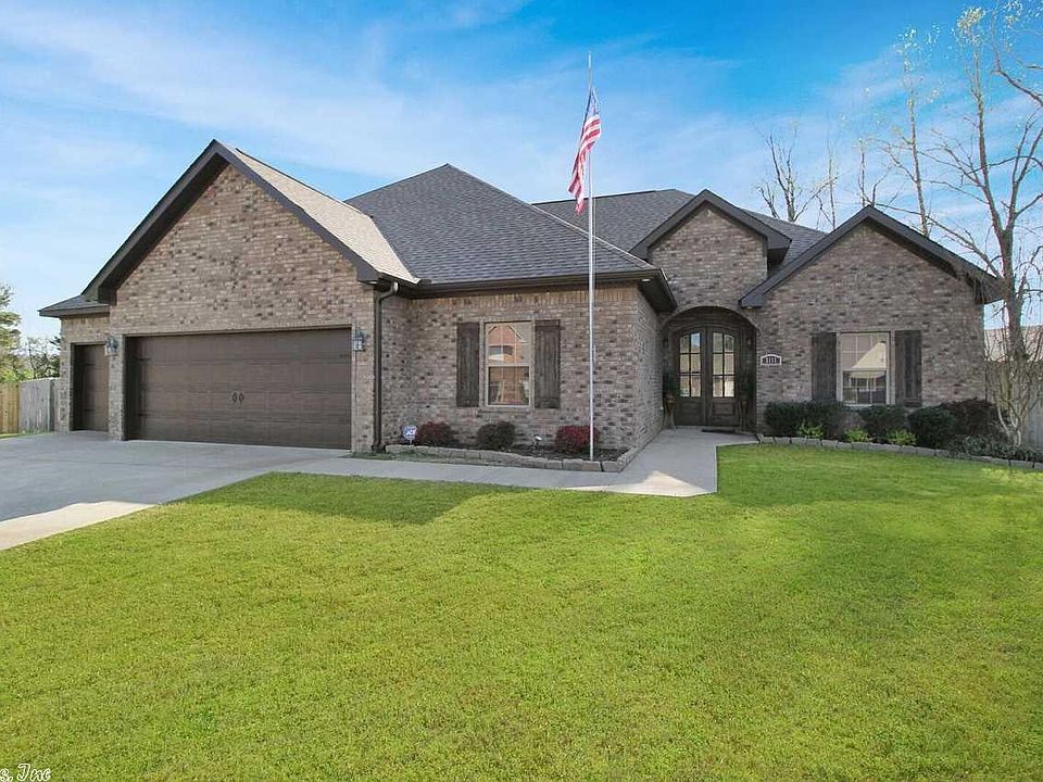 1st image of 3111 S Crescent Dr