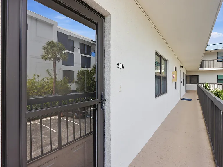 220 Lake Dr #206 — Photo 47