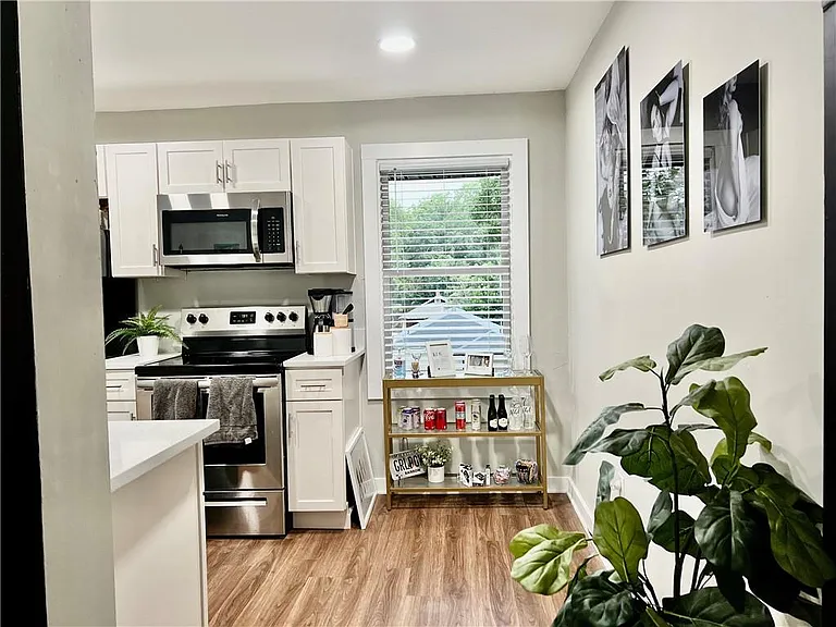 1165 Eggleston St SW #4 — Photo 9