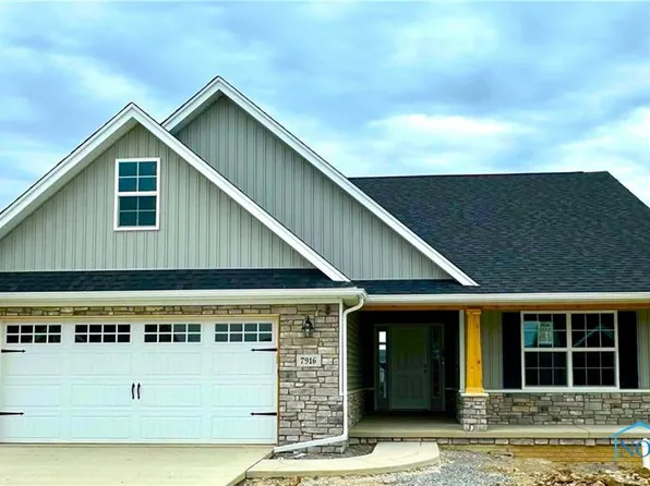 7916 Silverado Dr, Monclova, OH 43542